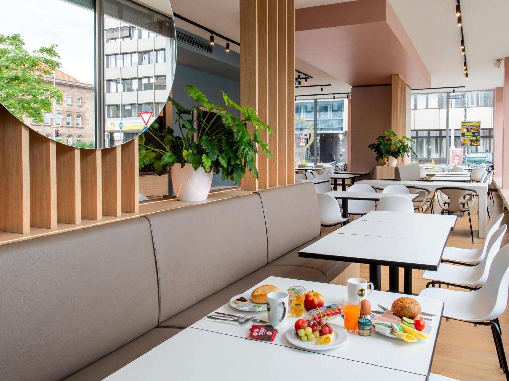 B&B Hotel Nuernberg-Hbf Eksteriør billede